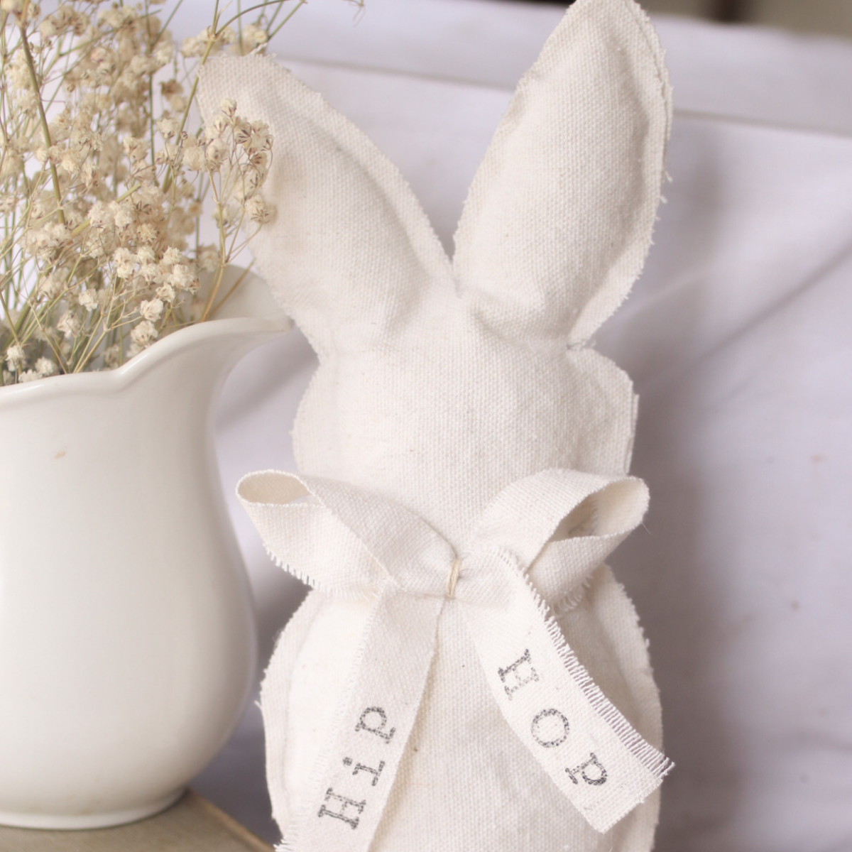 DIY no sew farmhouse fabric bunny