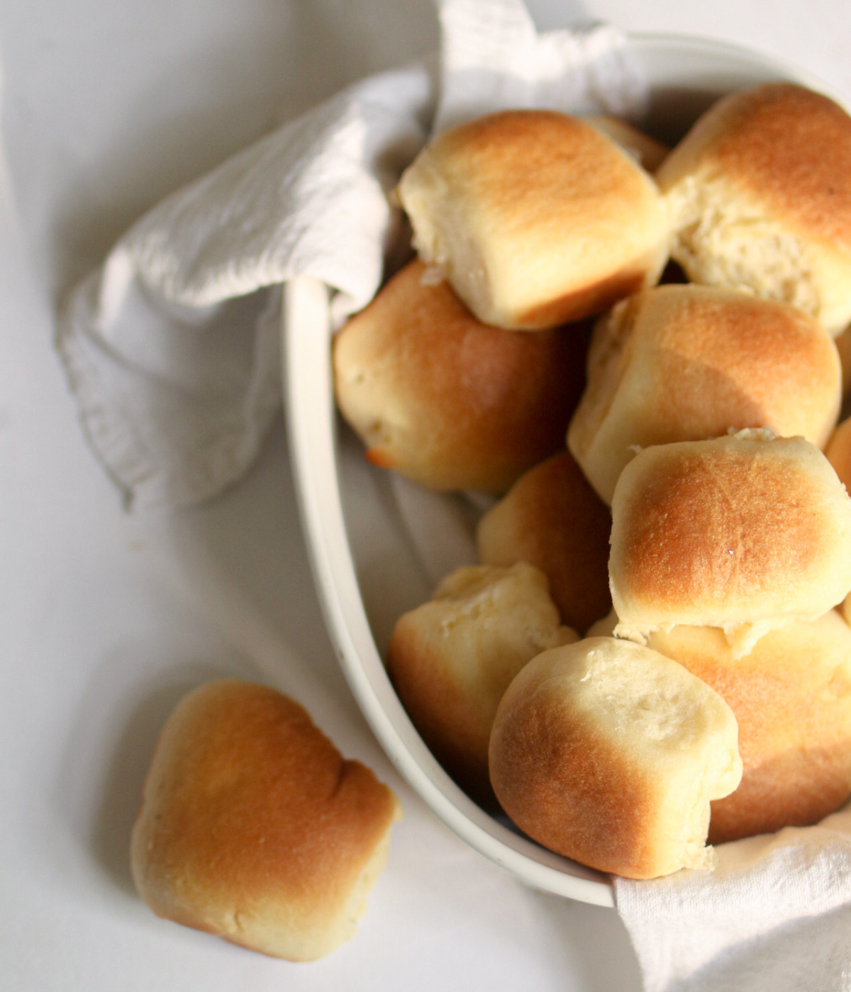 dinner rolls